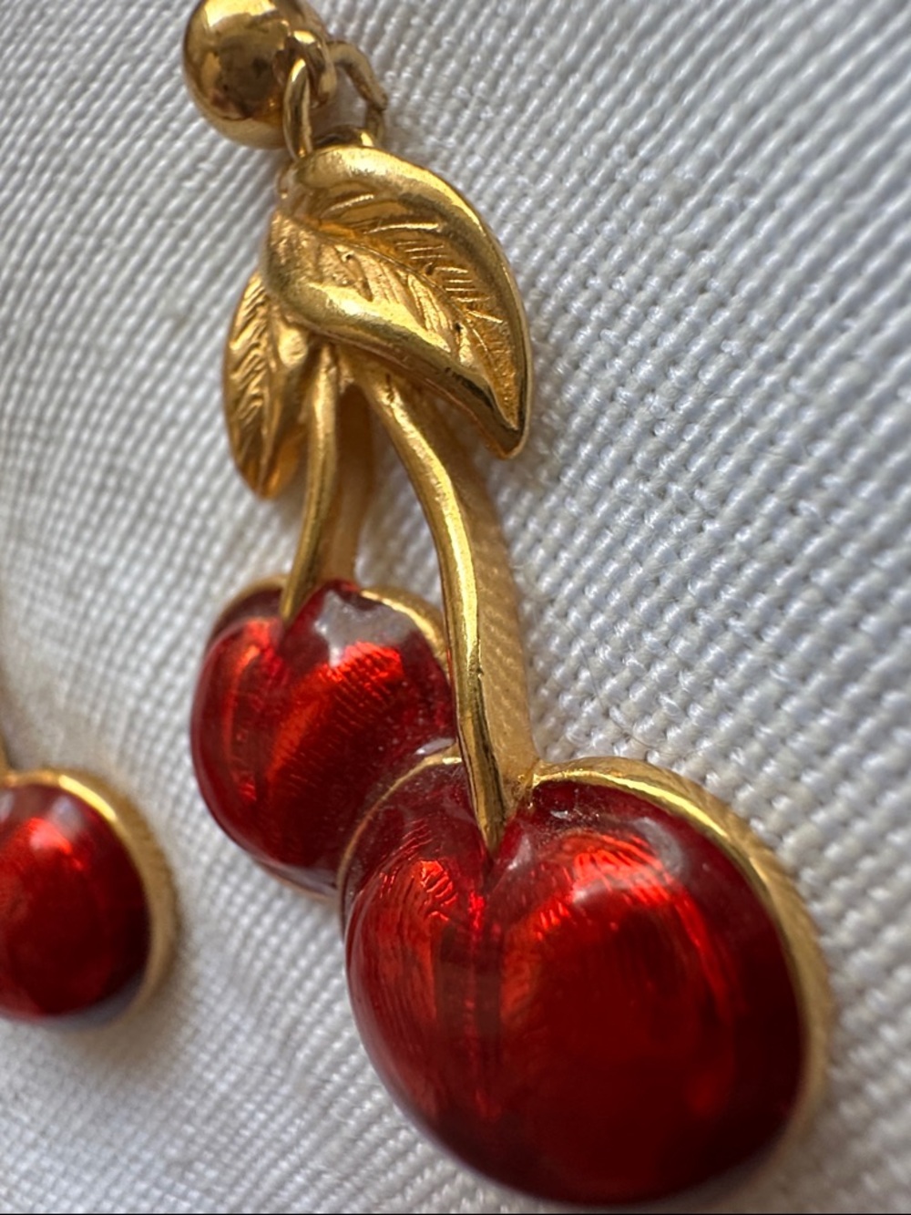 Avon Vintage Red Enamel and Gold-Tone Cherry Drop Post back Earrings - Picture 4 of 11